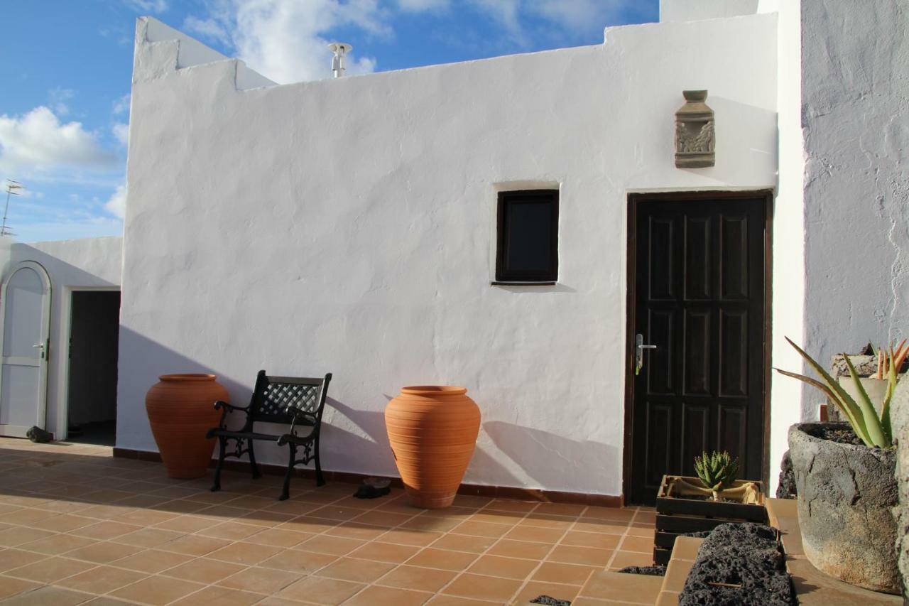 Casa Caldera Guiguan Villa Tinajo Ngoại thất bức ảnh