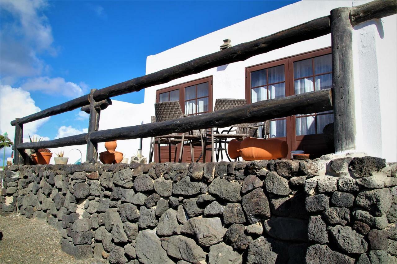 Casa Caldera Guiguan Villa Tinajo Ngoại thất bức ảnh